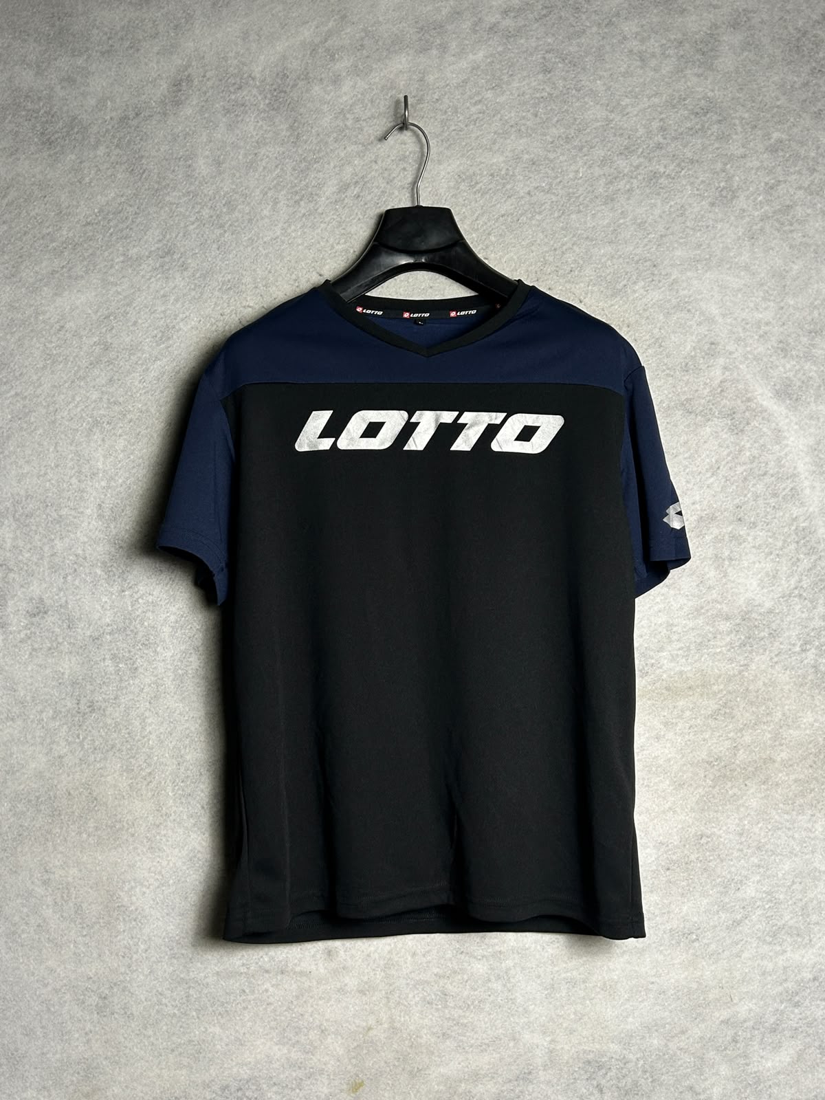 Lotto V Neck - Large