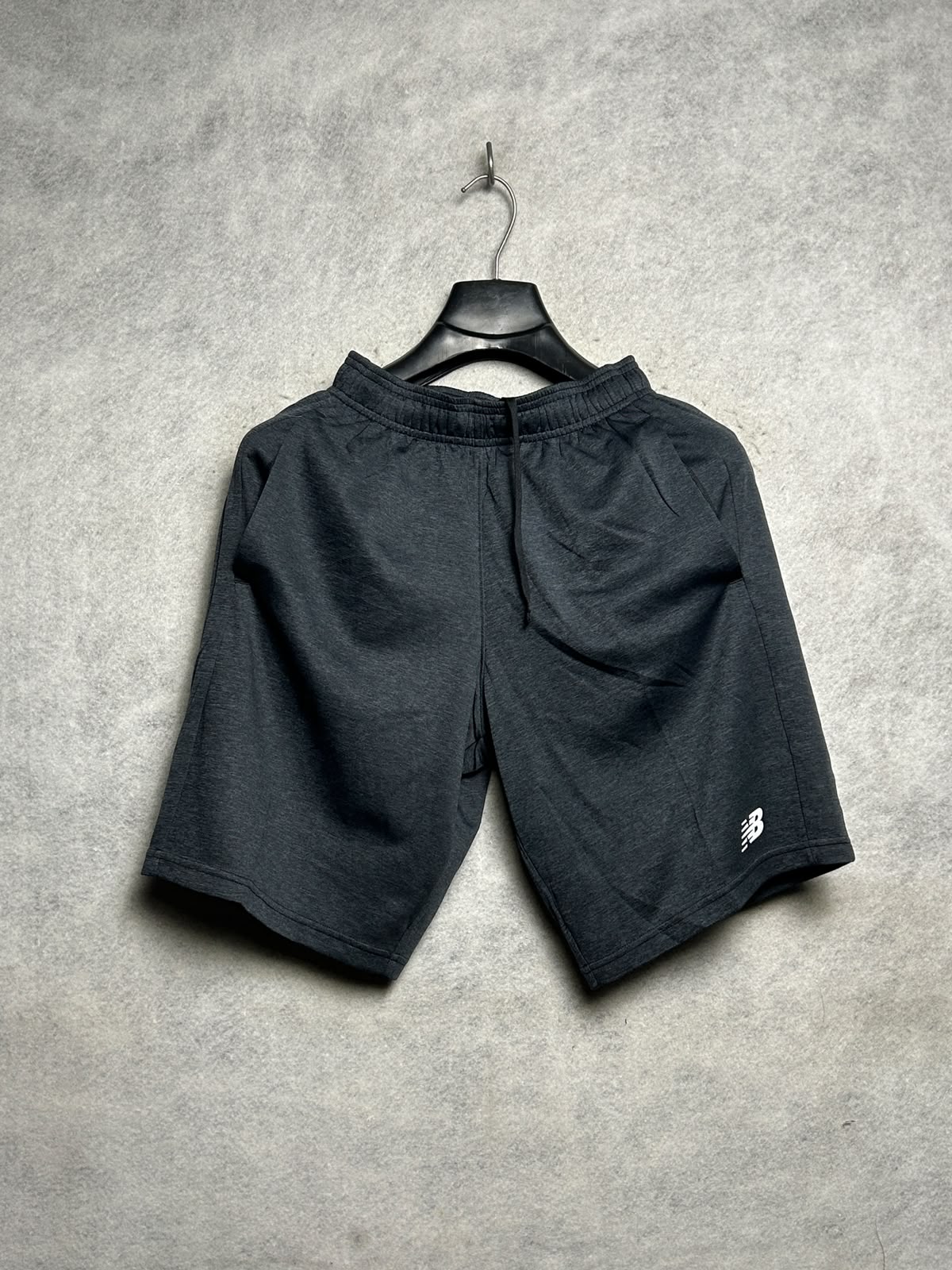 New Balance Black - Medium