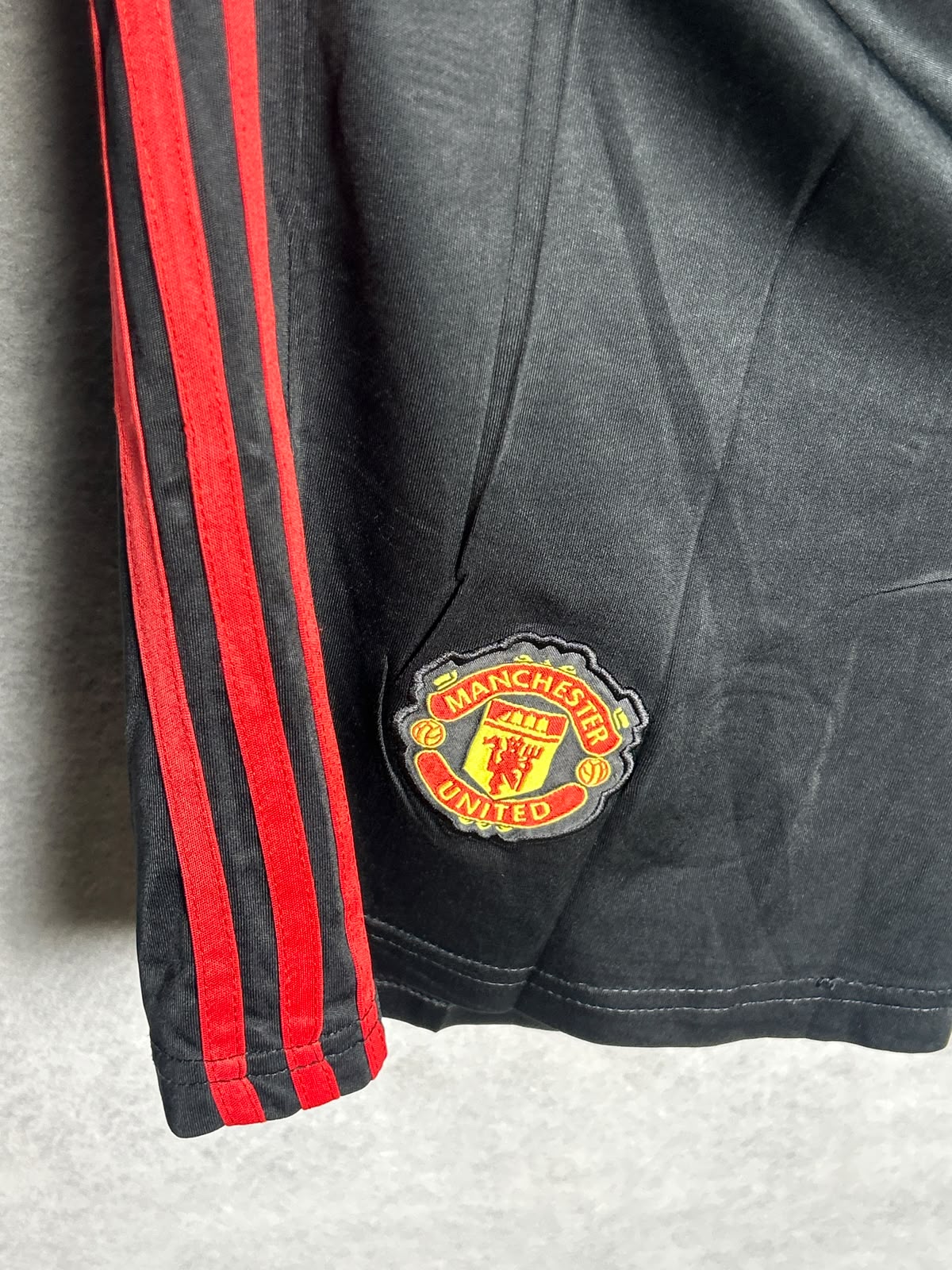 Adidas Manchester United Black - Medium