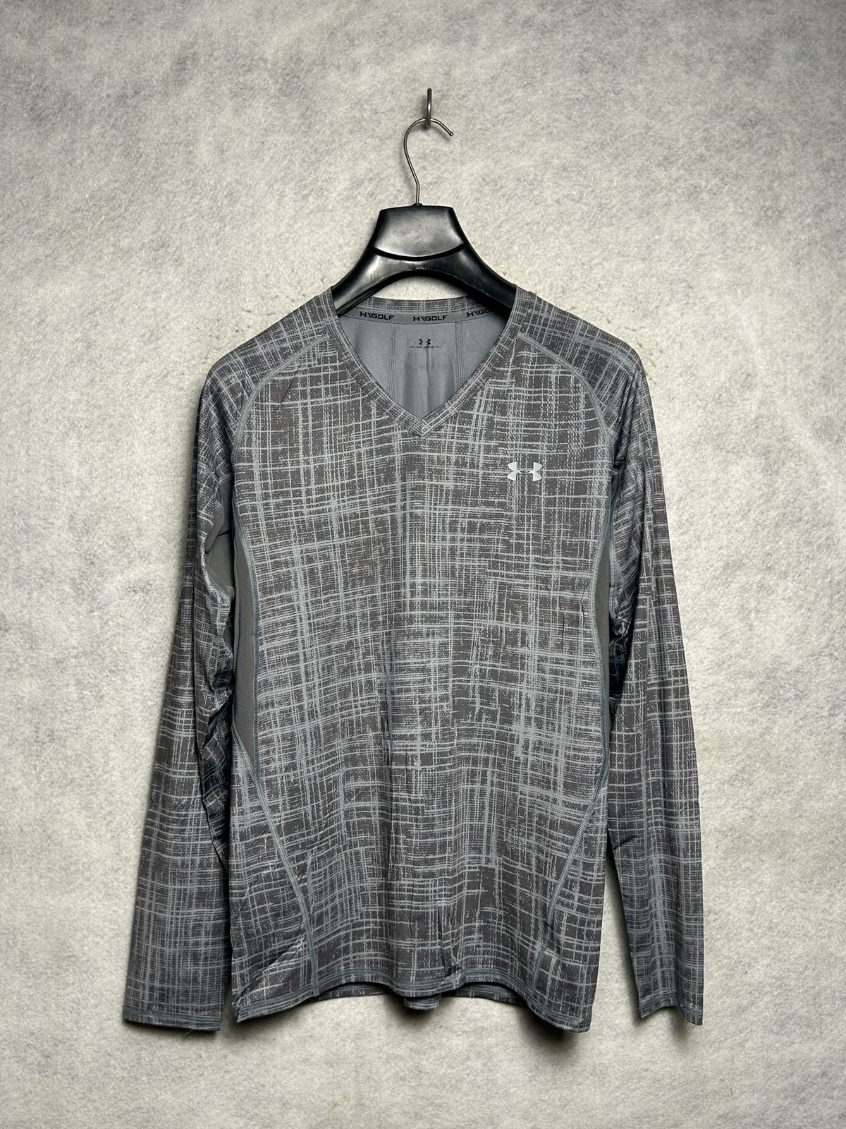 Under Armour Grey Full Sleeves V Neck - Medium