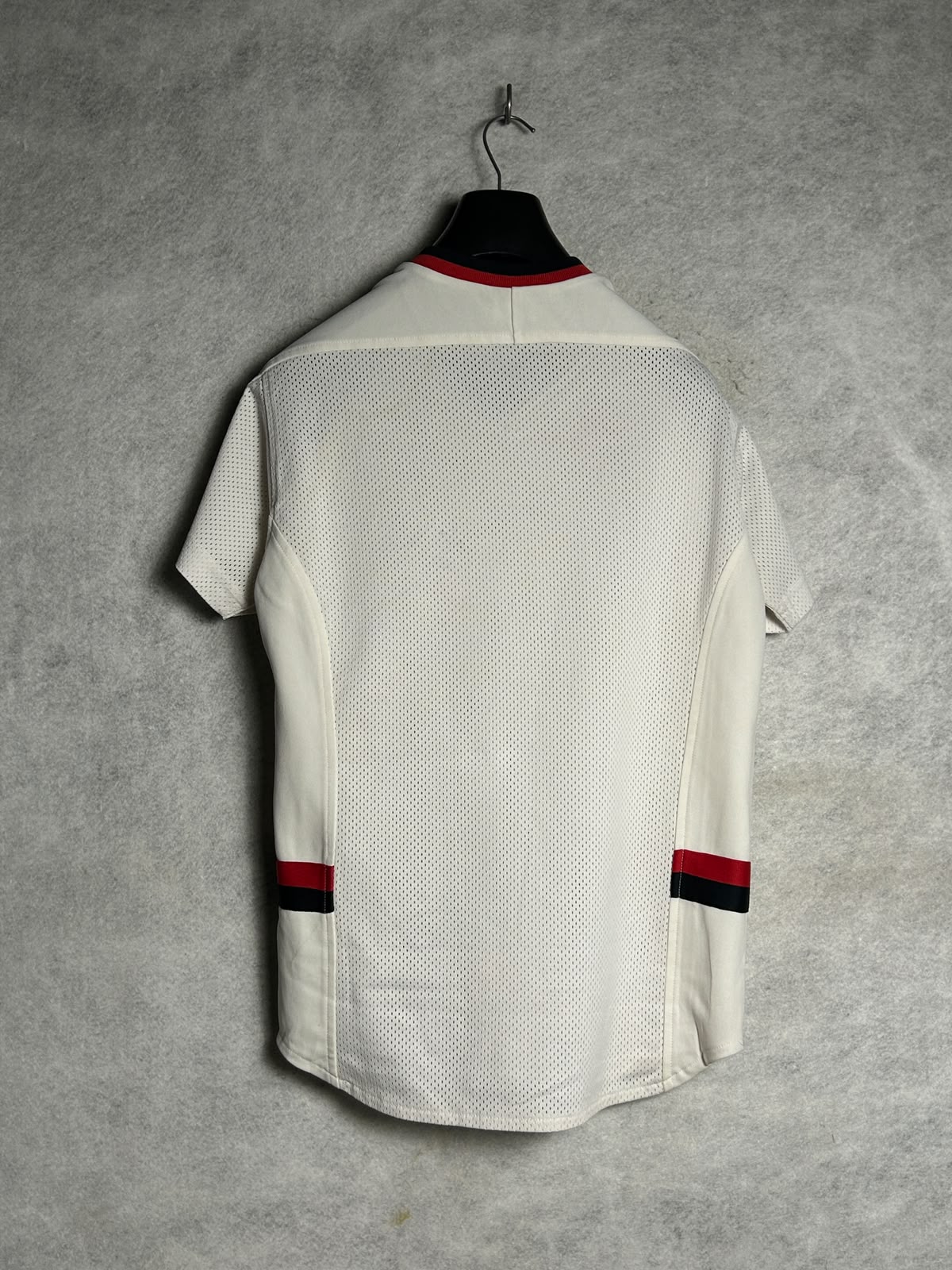 Nike Team Sports White V Neck - Medium