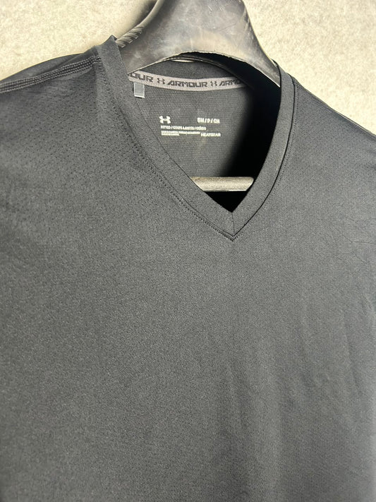 Under Armour Heat Gear Black V Neck - Small