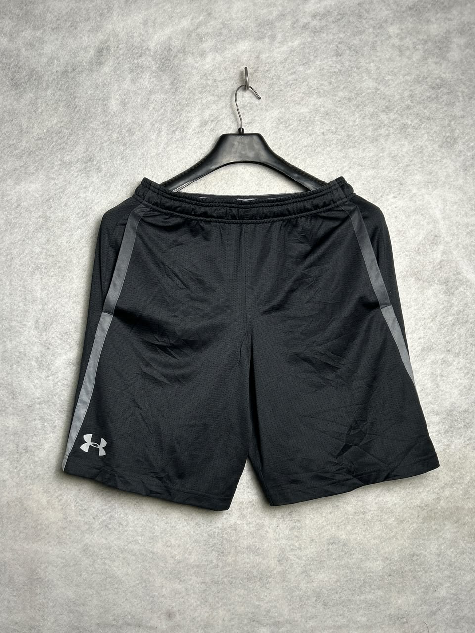 Under Armour Black - Large