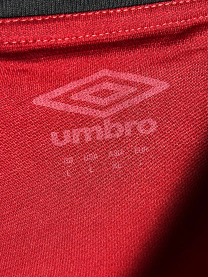 Umbro Black Round Neck - Large