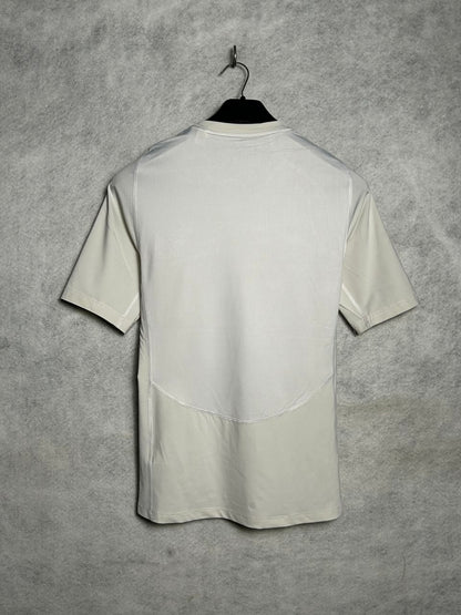 Adidas White Tech Fit - Large