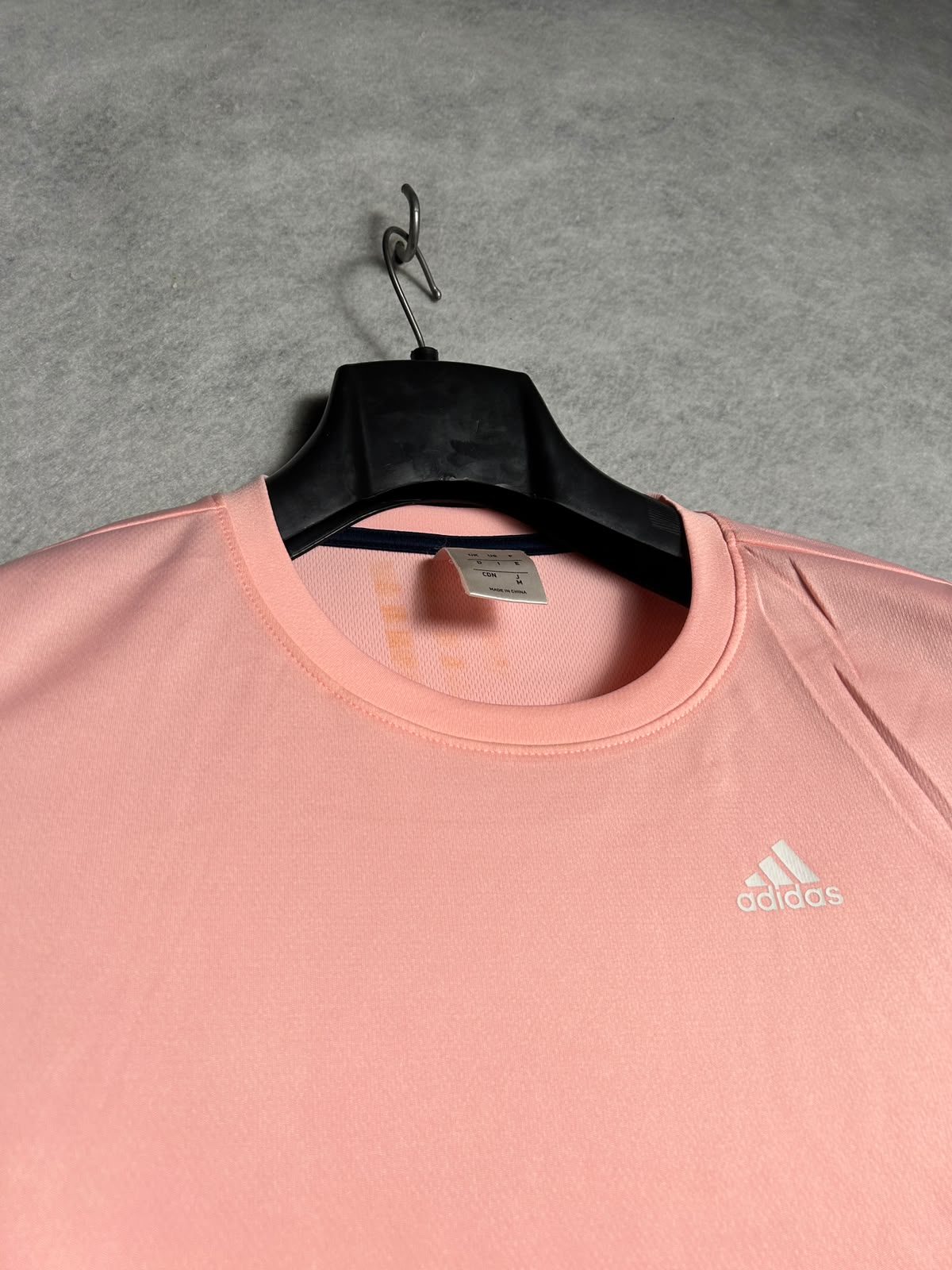 Adidas Round Neck -Medium