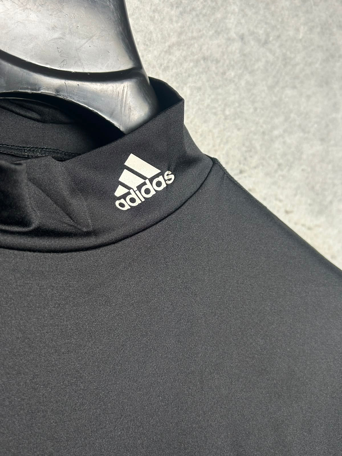 Adidas Full Sleeves Mock Neck - Large