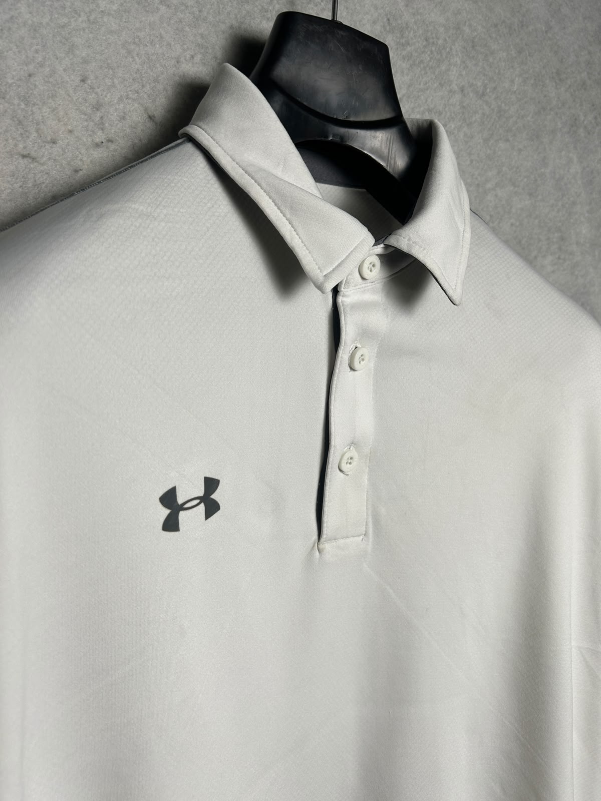 Under Armour Heat Gear White Polo - Large