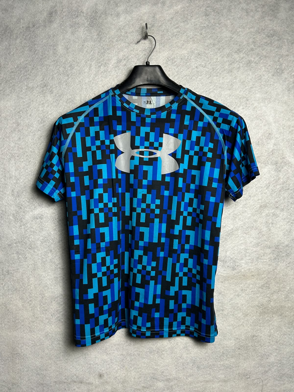 Under Armour Big Logo Round Neck - YXL