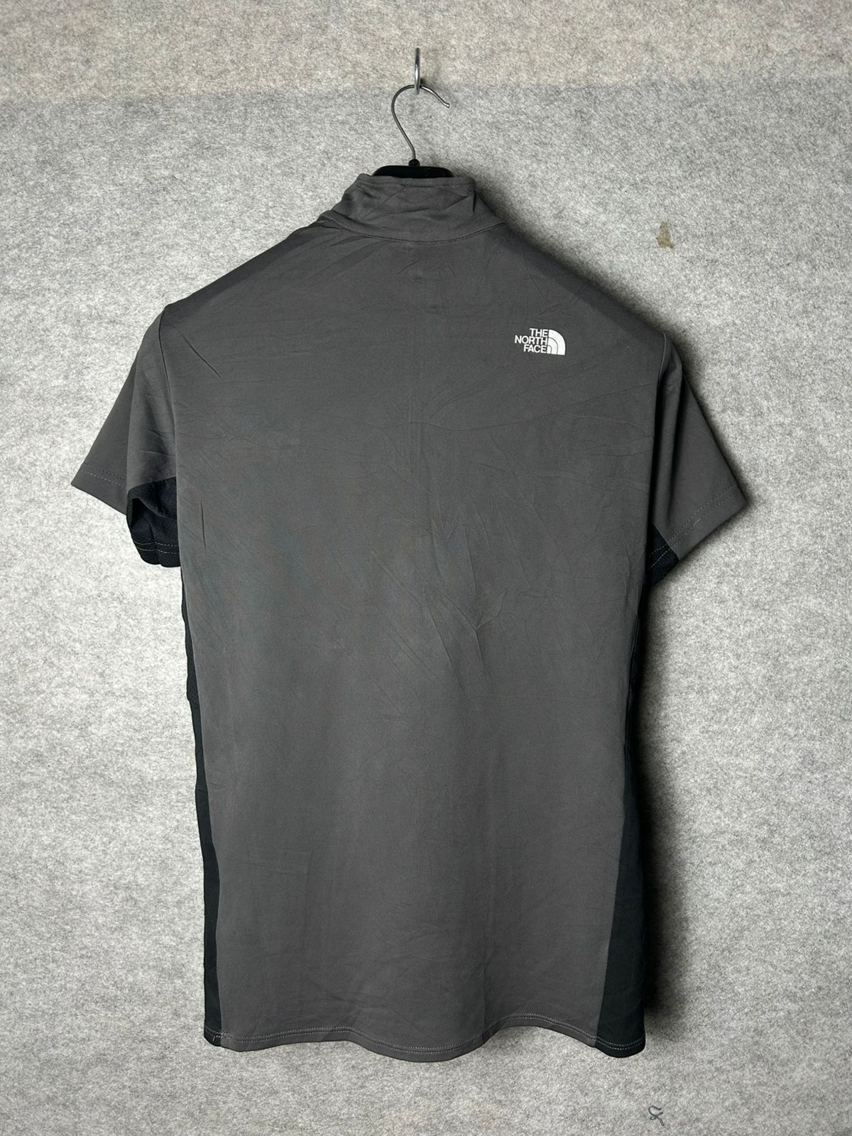 The North Face Zip Tee - Medium