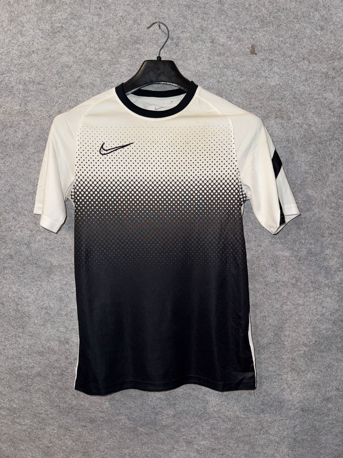 Nike Round Neck - Small