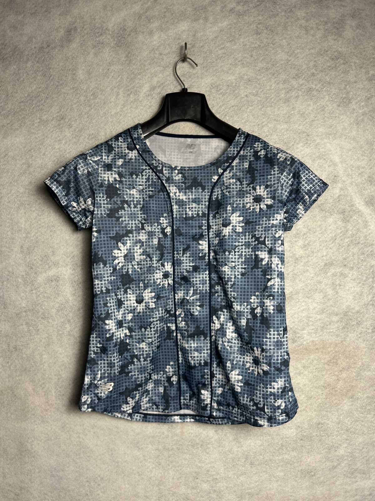 New Balance Round Neck - Large