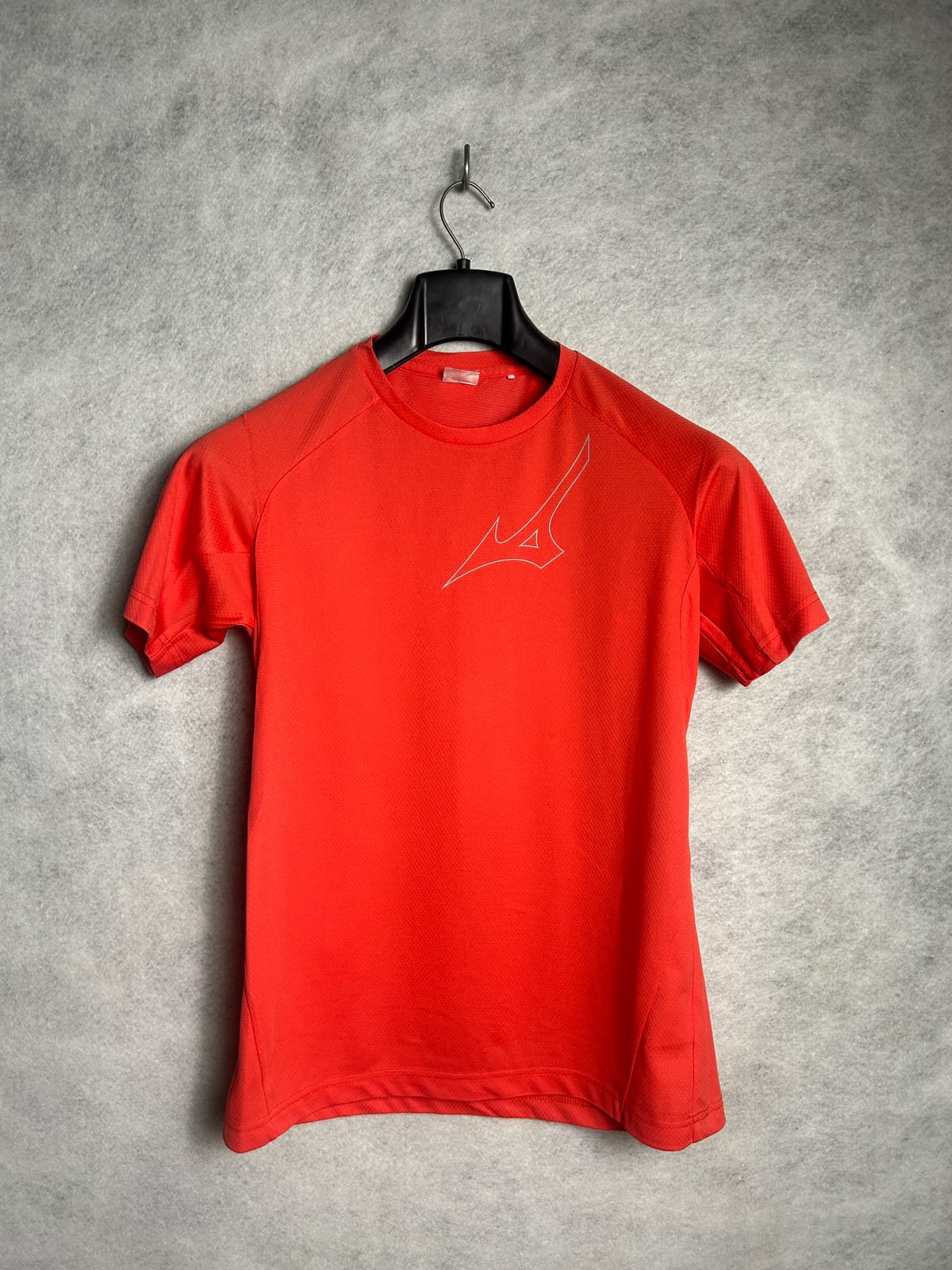 Mizuno Red Round Neck Tee - Medium
