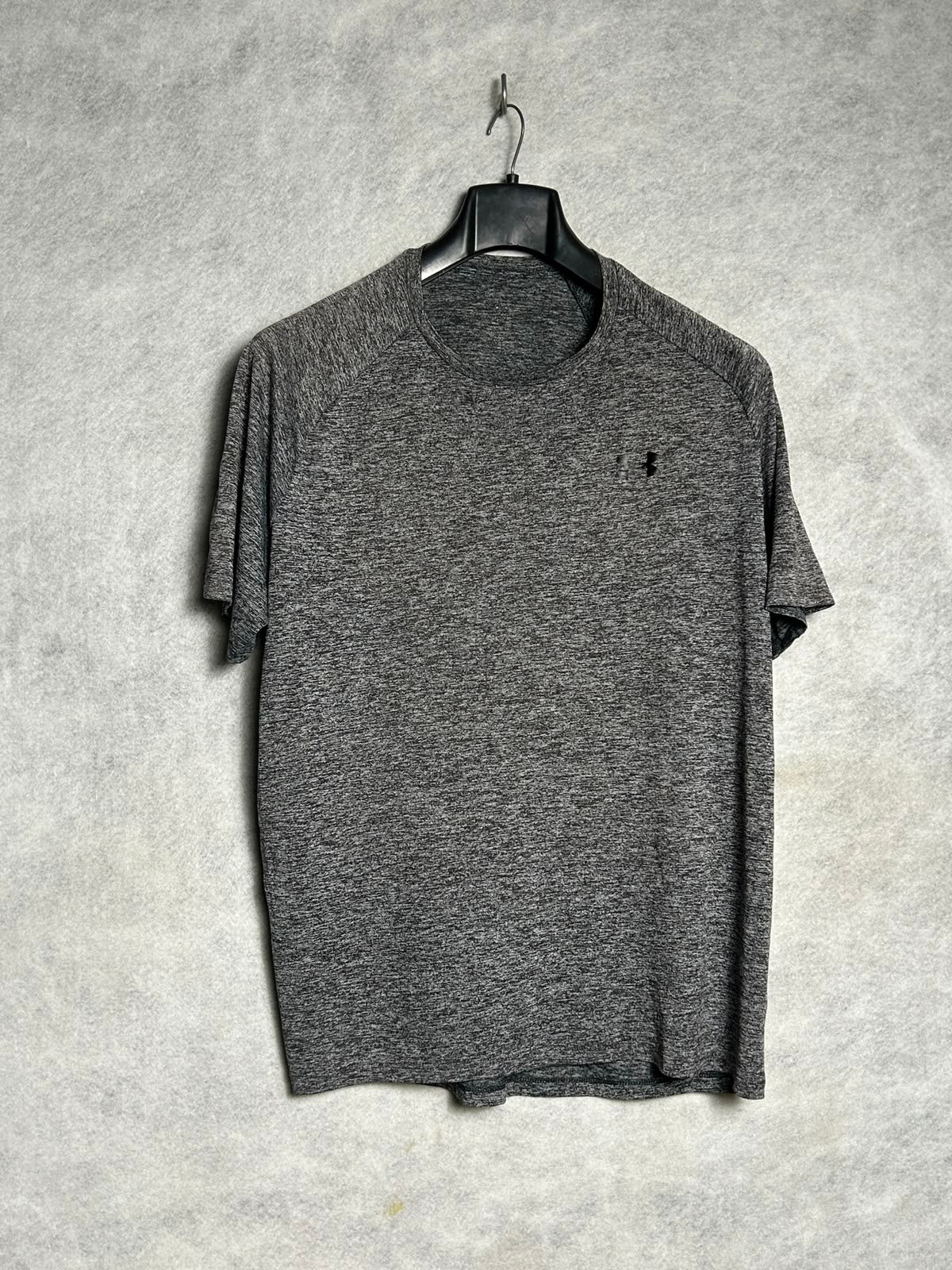 Under Armour Grey Round Neck - XXL