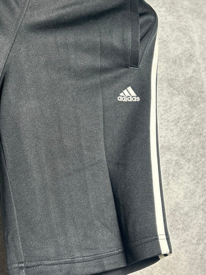 Adidas Black - Medium