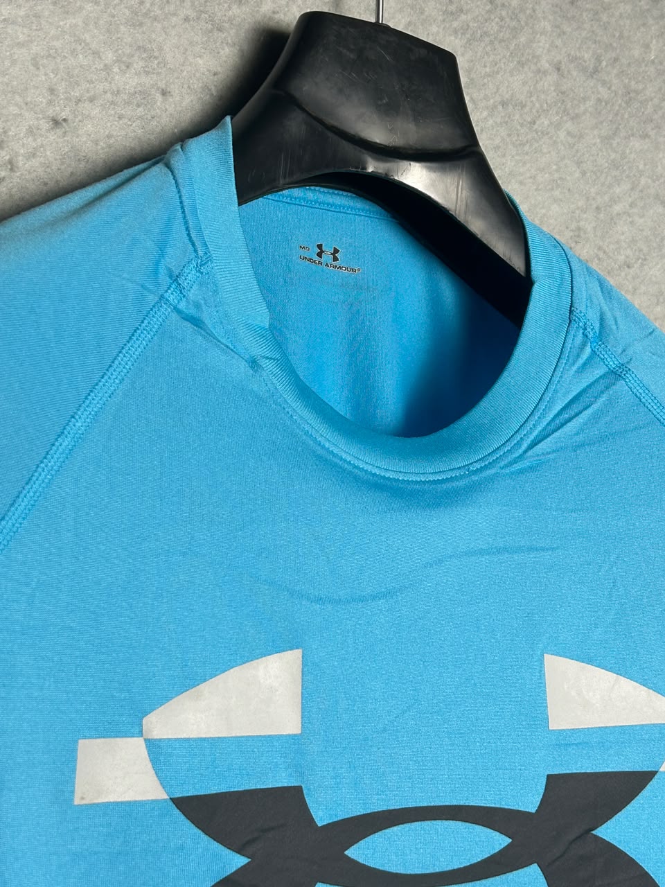Under Armour Big Logo Round Neck - Medium